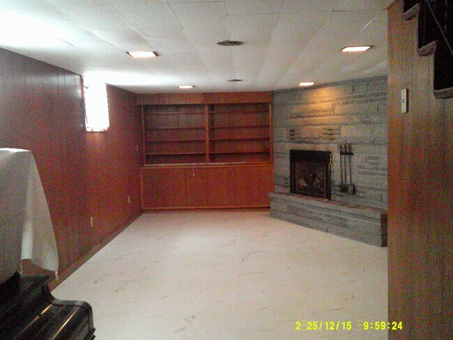 Photo - 8843 Karlen Rd