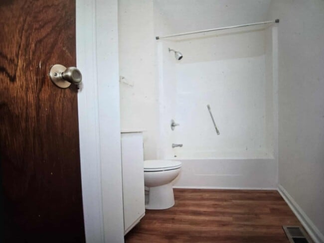Photo - 6 Jadewood Ct