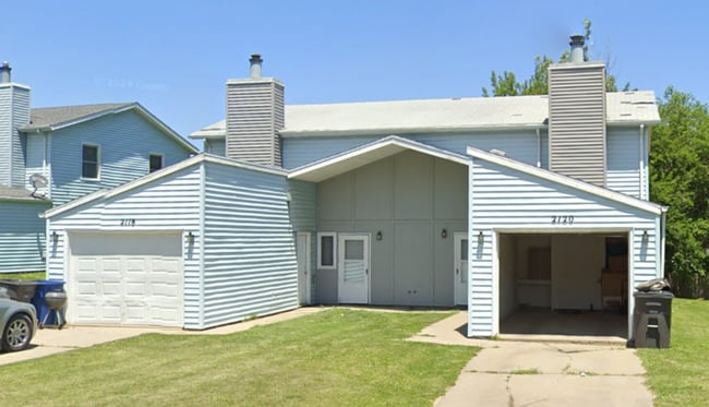Building Photo - 2120 E Caulder Ave Unit 2120 E Caulder Avenue