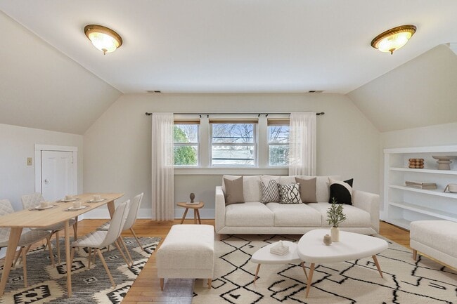 Photo - 1327 Church St