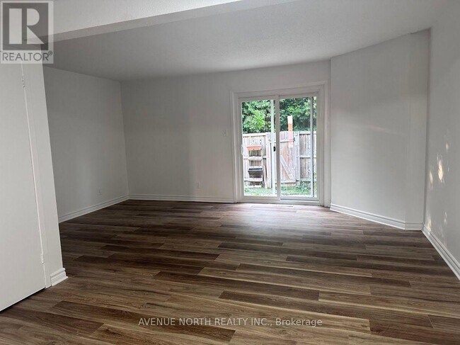Photo - 1442 Foxwell St