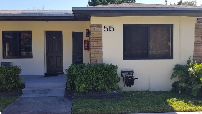 1952 Madison St Unit Madison MINI Studio