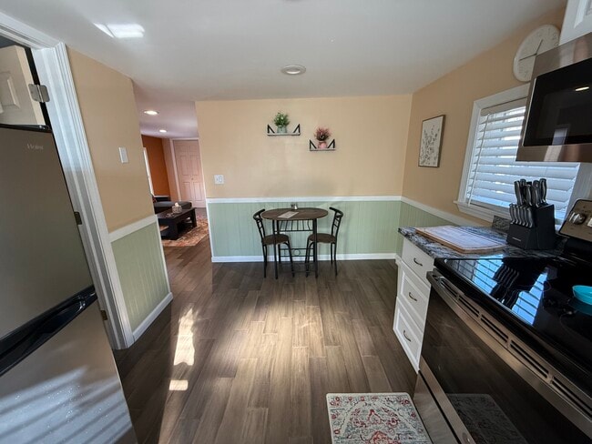 Photo - 257 Forbes Ave Unit Furnished one bedroom one bath