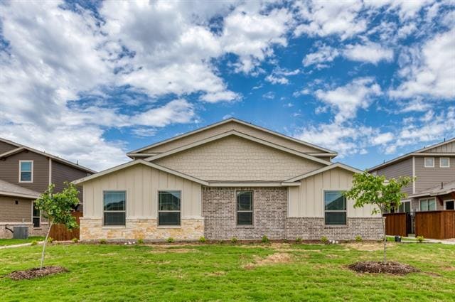 Building Photo - 611 Harvest Moon Dr