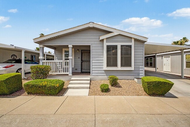 Building Photo - GORGEOUS 2/2 bed/bath HOME / 55+ Phoenix Community