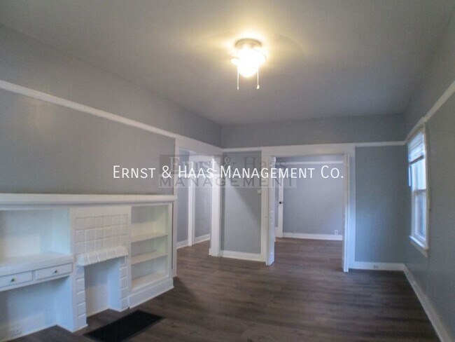 Photo - Wonderful 1920's Apartment Close to Downto... Unidad #D