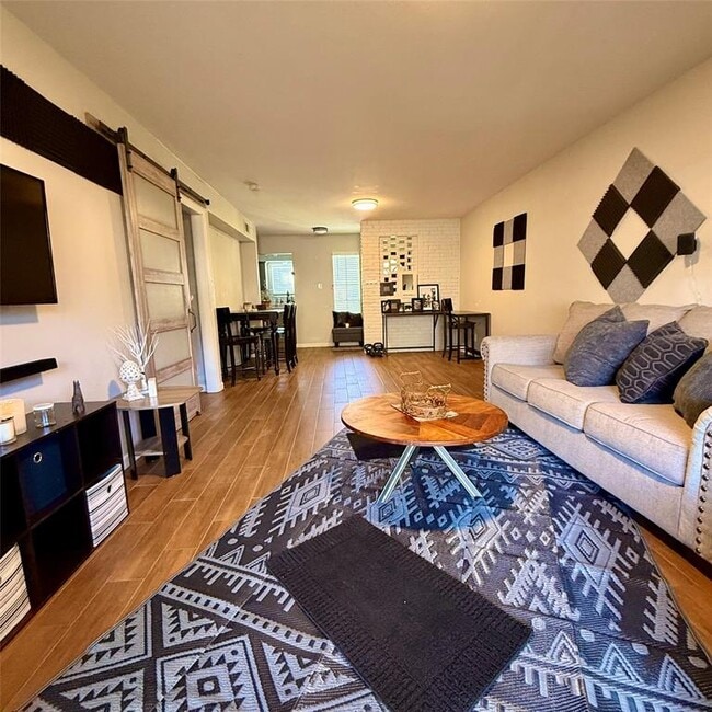 Photo - 13022 Trail Hollow Dr Unidad 3022 Rental