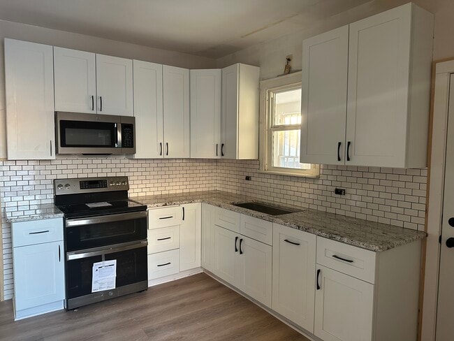 Photo - 409 Sherman St