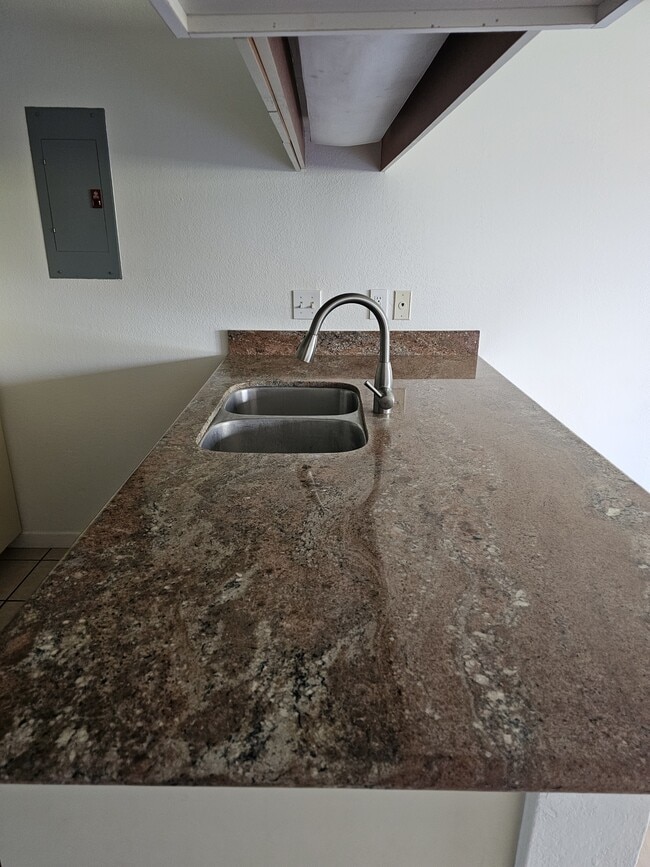 Photo - 94-1074-1074 Paawalu St