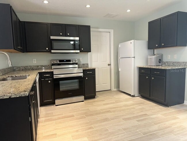 13646 Tramore Dr