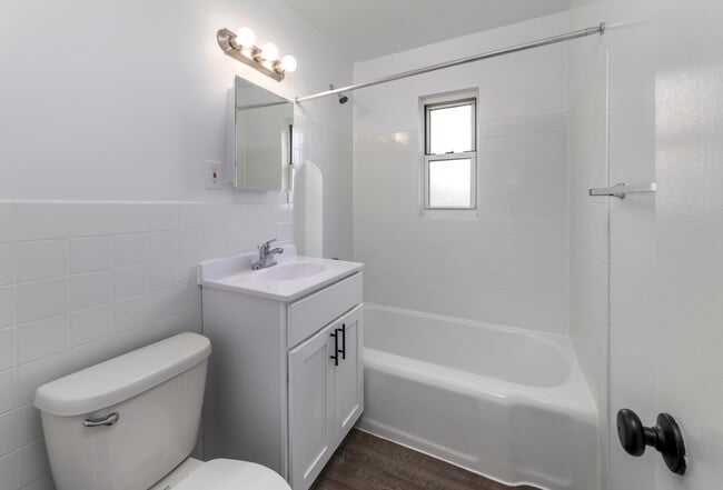 Ivy Lane Apartments