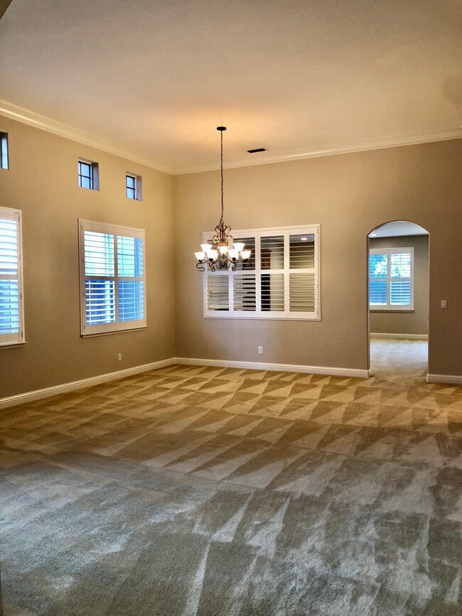 Photo - 550 Triple Crown Ct