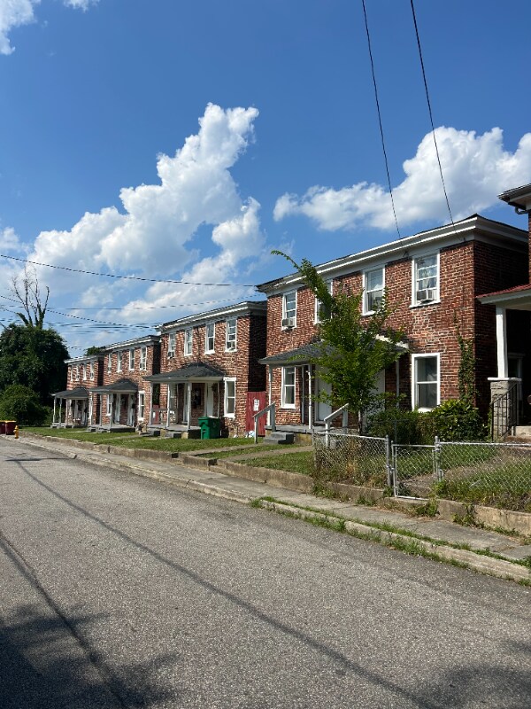 Photo - 635 Harding St Townhome