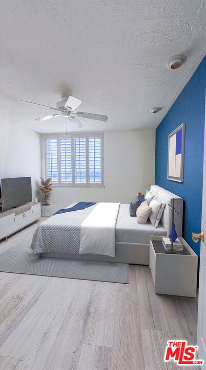 Building Photo - 1140 E Ocean Blvd Unit 235