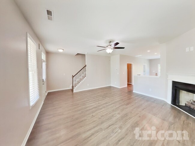 Photo - 129 Seedling Ct