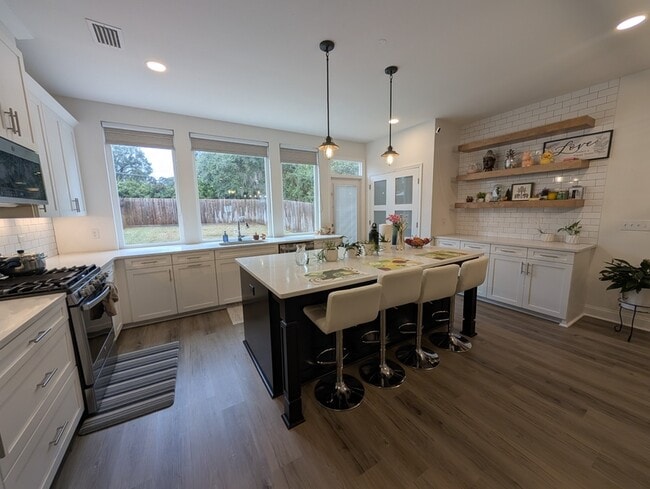 Photo - 454 Grand Oaks Rd