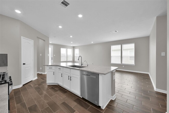 Photo - 610 Coyote Cyn Ct