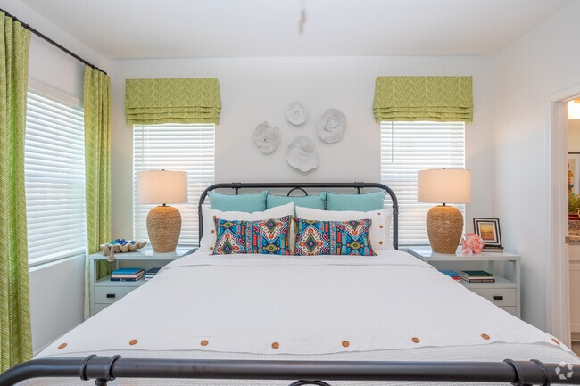 3BR, 2.5BA - Rivers - Master Bedroom