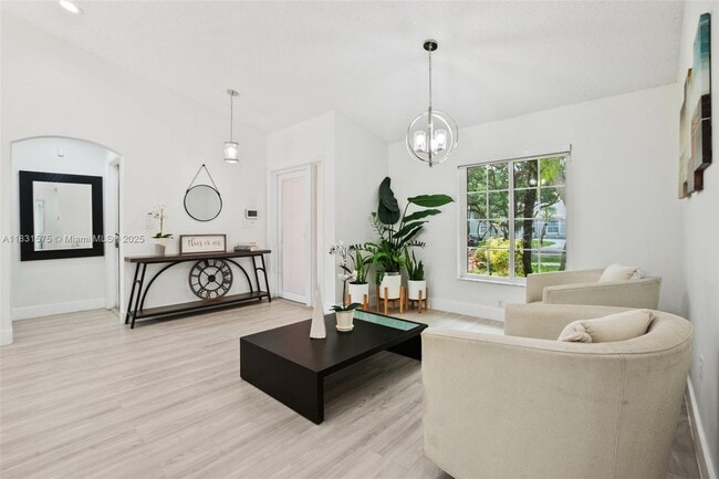 Photo - 1820 SW 135th Way
