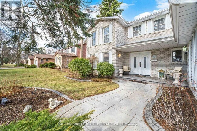 Photo - 1511 Ifield Rd