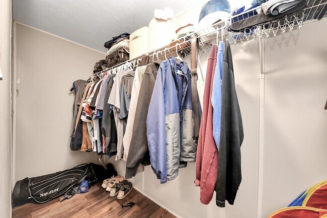 Photo - 1416 Rd 5601