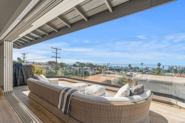 Photo - 2172 Oxford Ave