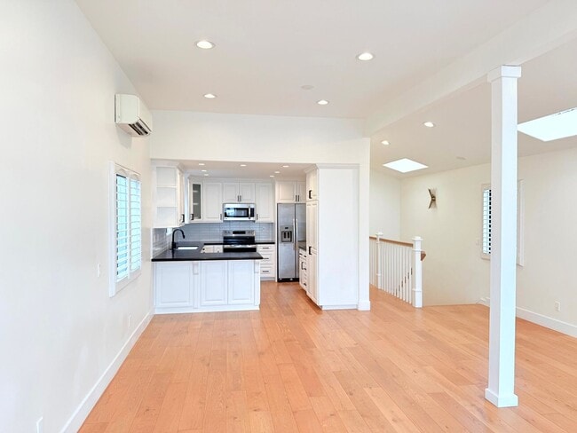 Photo - Fantastic 2-Story Home 3 bed 2.5 bath with backyard in Prime Golden Hills-Redondo Beach