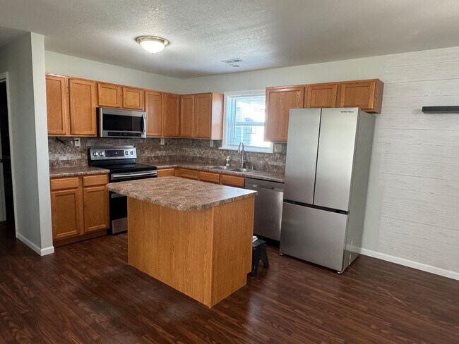 Photo - One Level Living - Single Family Home in South Columbia 4BD/2BA