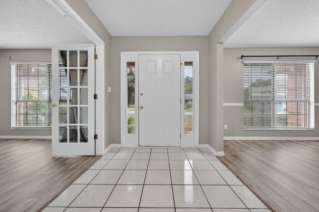 Photo - 3 Neptune Dr