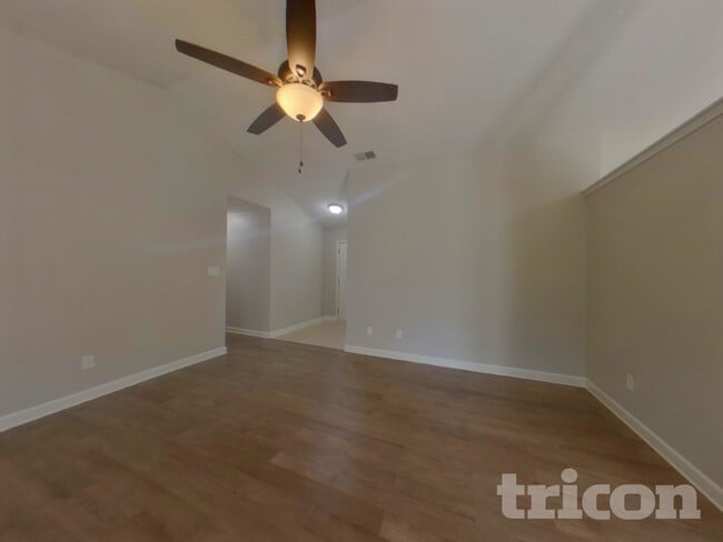 Photo - 967 Ashland Ave