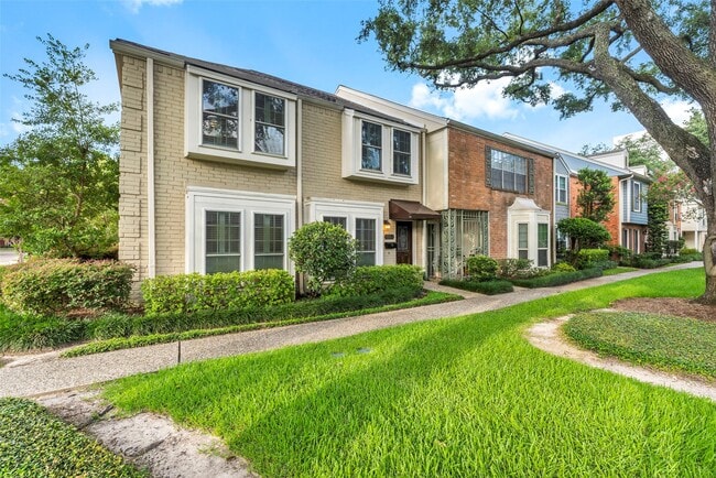 Photo - 1553 W Sam Houston Pkwy S