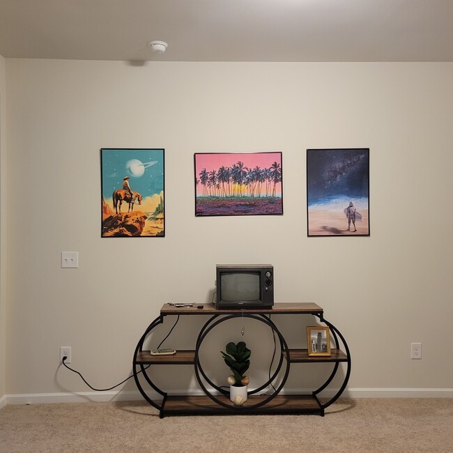 Photo - 310 Cloudcroft Aly