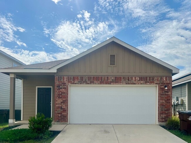 Photo - 12756 Cygnus