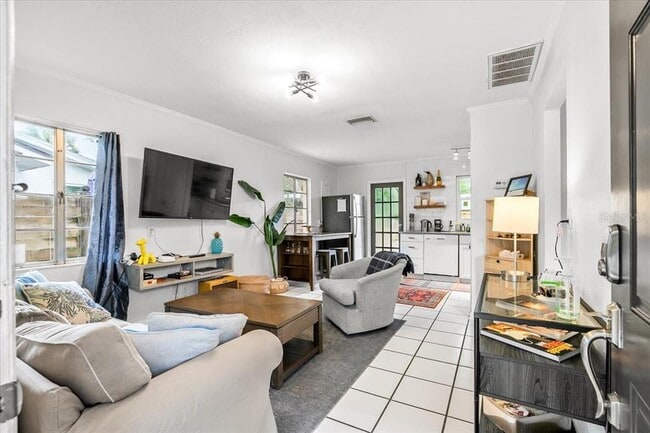 Photo - 3901 Iroquois Ave