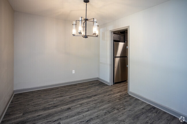 2 BR, 1.5 BA Townhome - 1,240SF