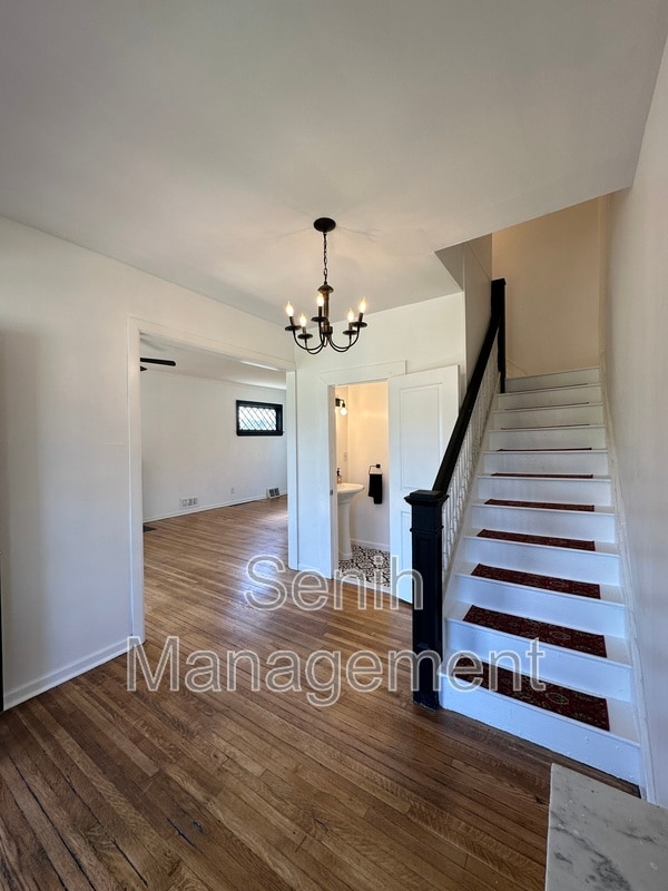 Photo - 421 Chandler St
