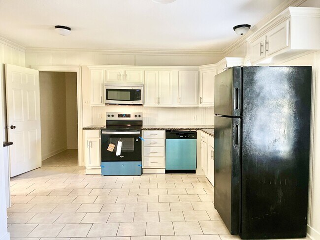 Photo - 512 Broadmoor Ave