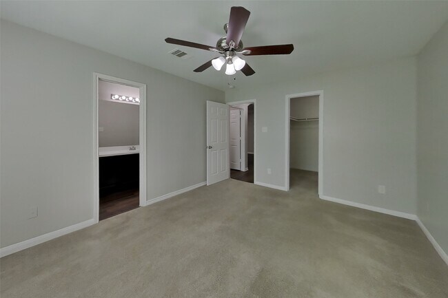 Photo - 21402 Palma Grove Way