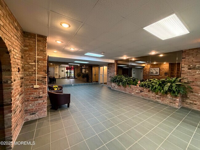 Photo - 1000 River Rd Unit 3C