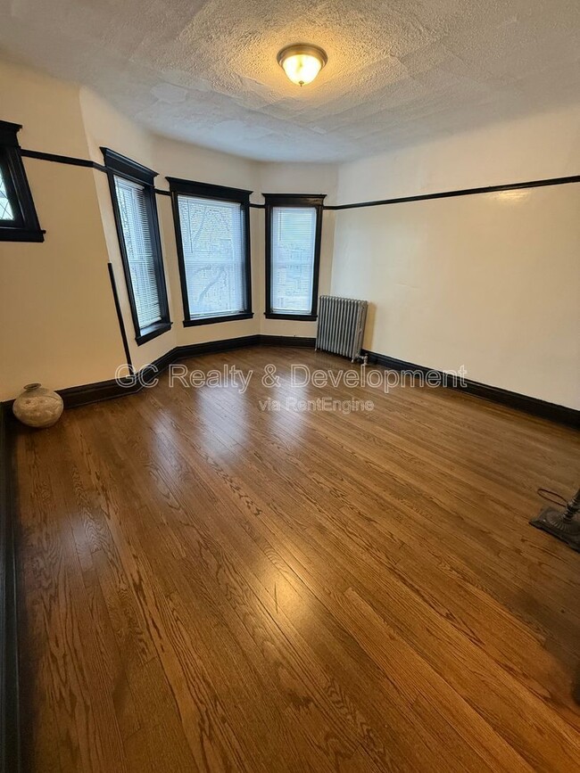 Photo - 1450 E Marquette Rd Unit 3