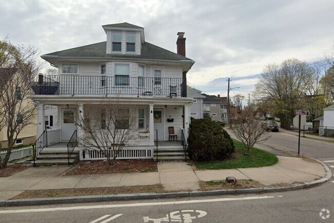 Building Photo - 89-91-91 Thacher St Unit 2 Rental