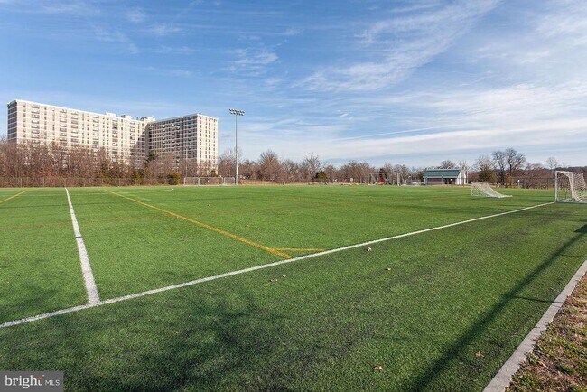 Photo - 4600 Duke St Unit 617