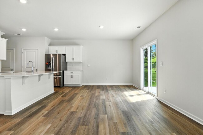 Photo - 1359 37th Ave Lane NE