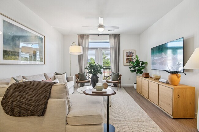 2BD, 2BA - 1164SF - Living Room