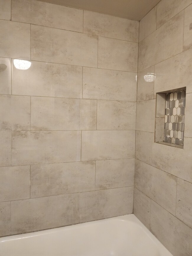 Photo - 1536 Hickory Ave