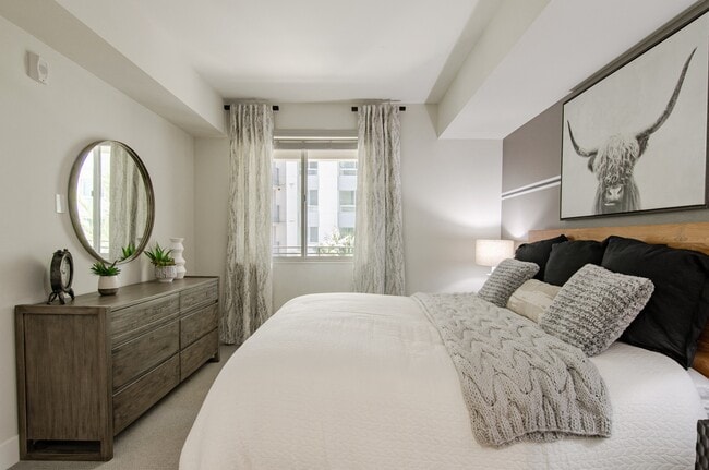 Vive on the Park, San Diego, Bedroom