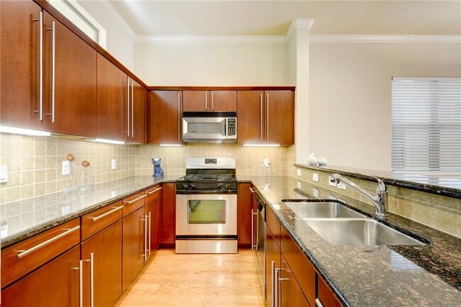 Photo - 1115 Kinney Ave Condo Unit 13