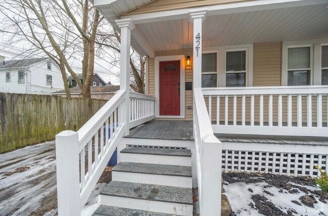 Building Photo - 421 Zimpfer St Rental
