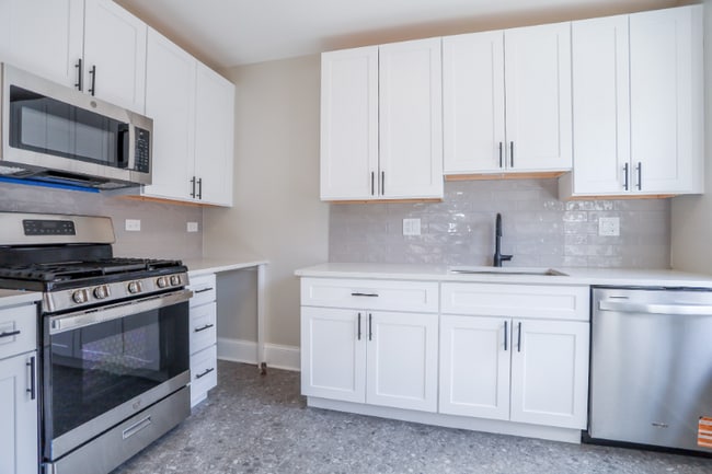 Photo - 6414 N Richmond St Unit 1