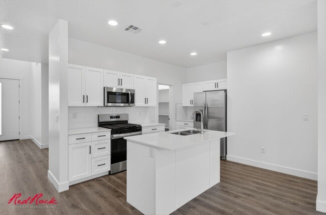 Photo - Stunning 4 Bedroom, 3 Bathroom Home in Beautiful Desert Terrace Community